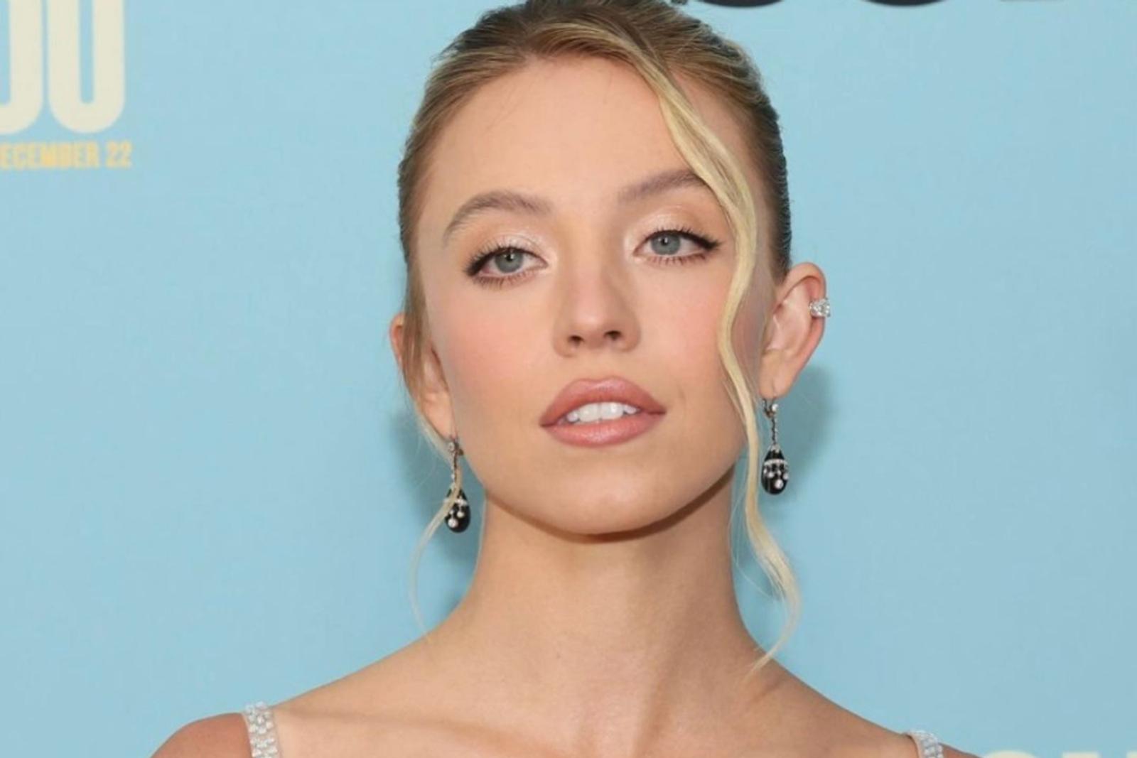 7 Inspirasi Rambut ala Sydney Sweeney yang Tampak Memukau 