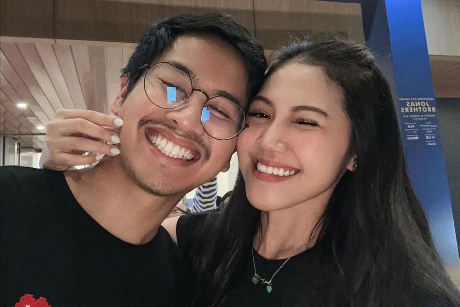 Kisah Cinta Shasa Zhania dan Gio, Pasangan TikTok yang Romantis!