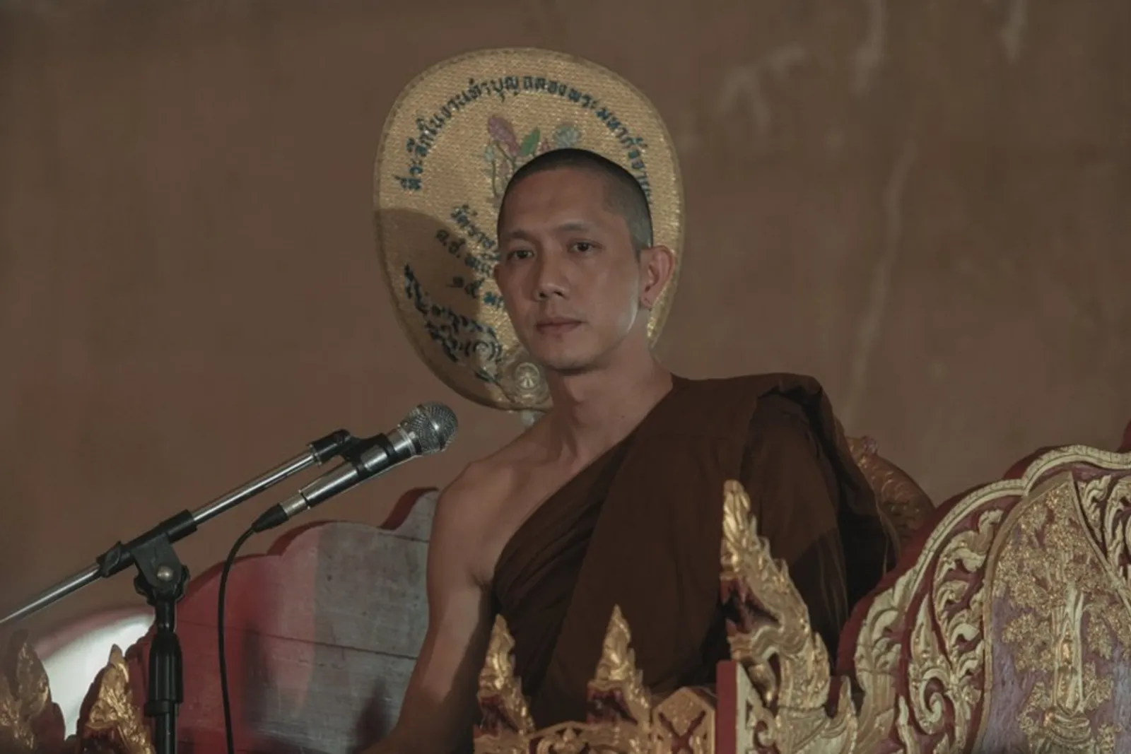 Kisah Romansa Biksu dan Penipu dalam Drama Thailand 'The Believers'