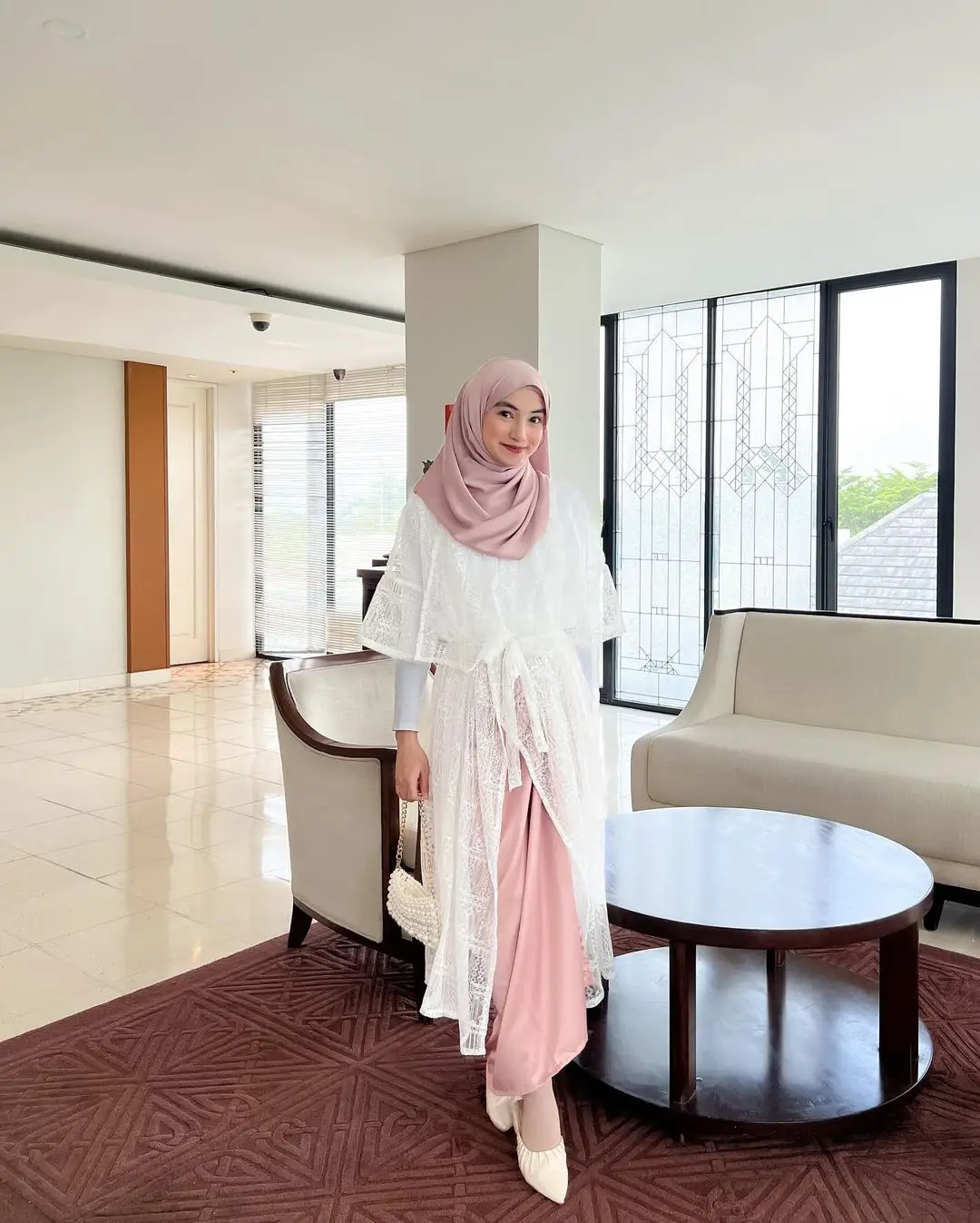 7 Ide Outfit untuk Tampil Chic saat Lebaran