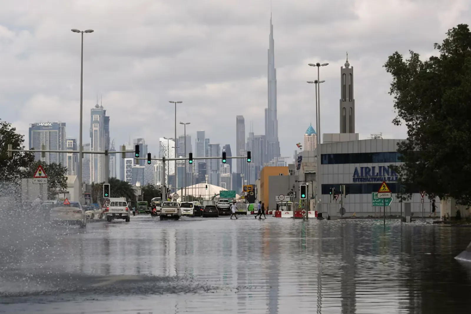 Fakta & Potret Banjir Dubai, Negara Kaya yang Kini Terendam