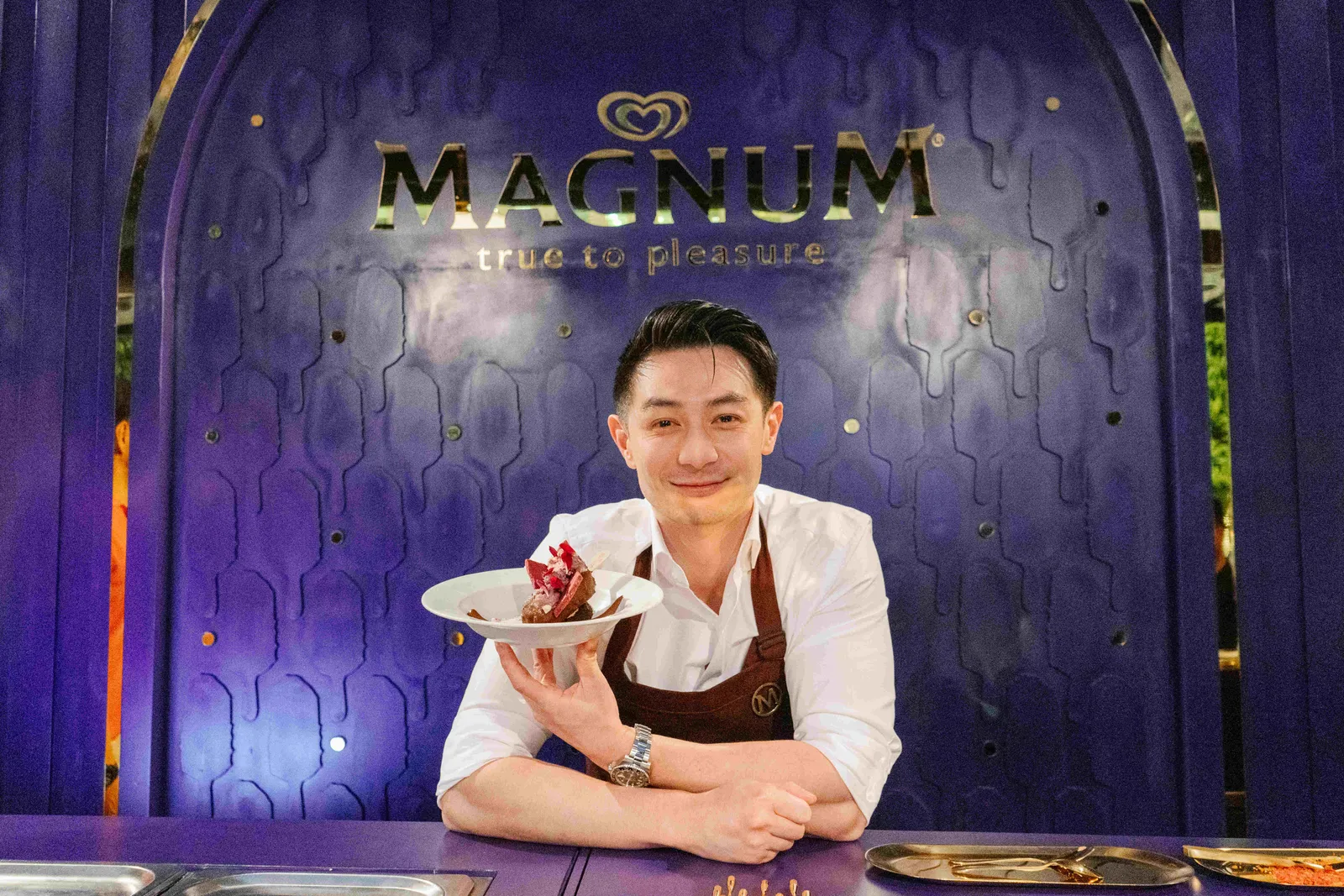 Icip Nikmatnya Dessert Magnum Kolaborasi Chef Reynold Poernomo & UNION