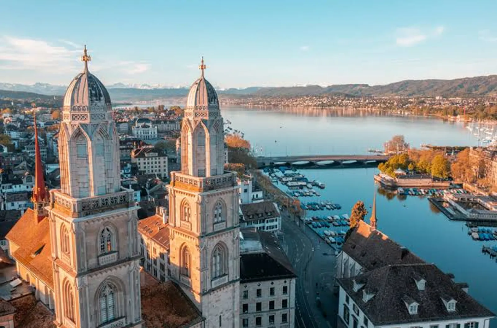 8 Rekomendasi Tempat Wisata di Zürich, Swiss, Alamnya Indah dan Asri!