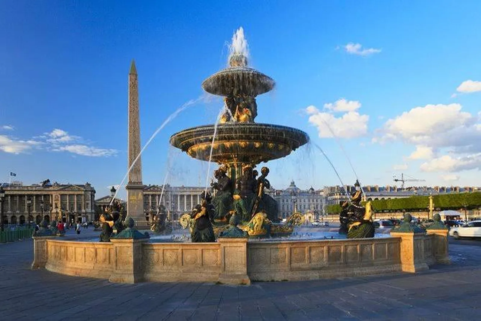 10 Tempat Wisata di Paris, Prancis, Romantis dan Memesona!