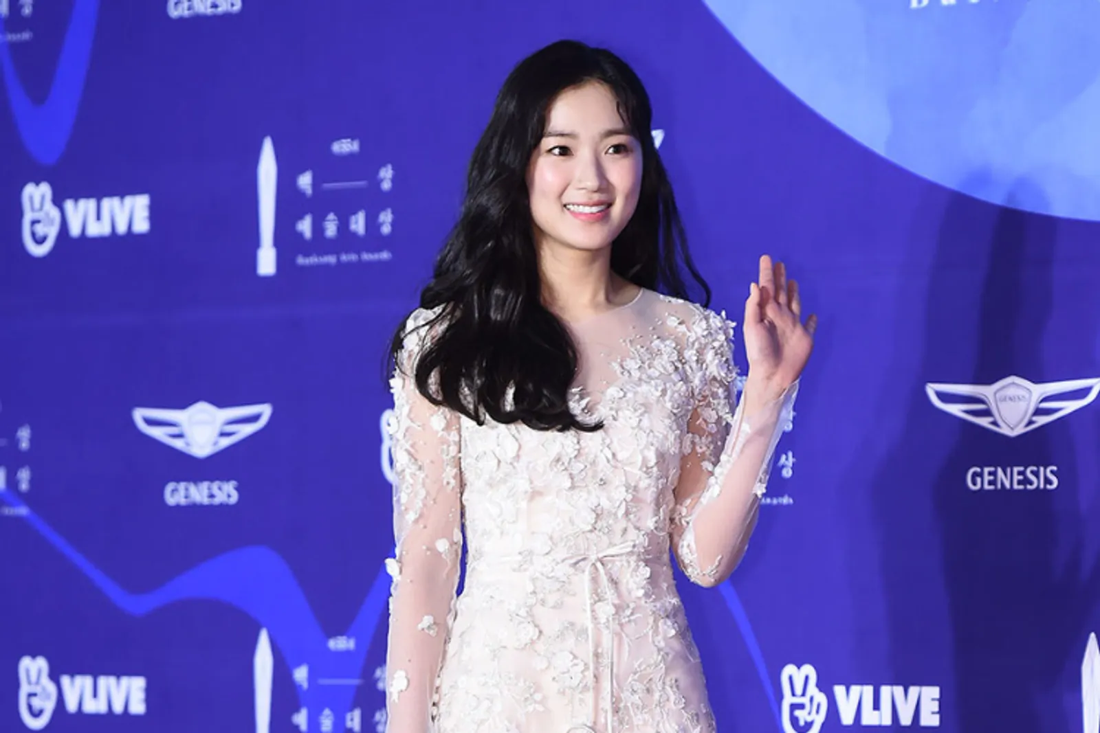 Intip Gaya Kim Hye Yoon, Pemeran Im Sol dalam Drakor 'Lovely Runner'