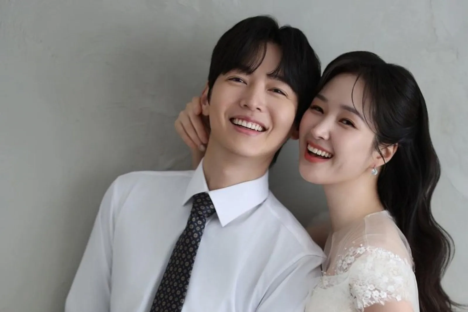 Selamat! Kim Sun Woong 'TOUCH' Resmi Menikahi Park Narae Eks ‘SPICA’