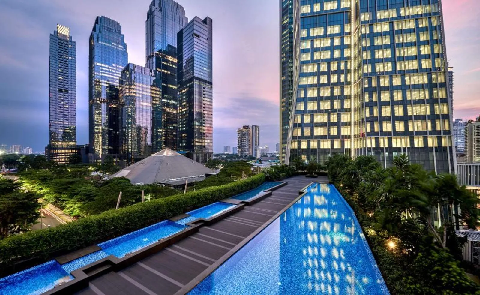 5 Rekomendasi Hotel Fine Dining di Jakarta, Mewah dan Romantis
