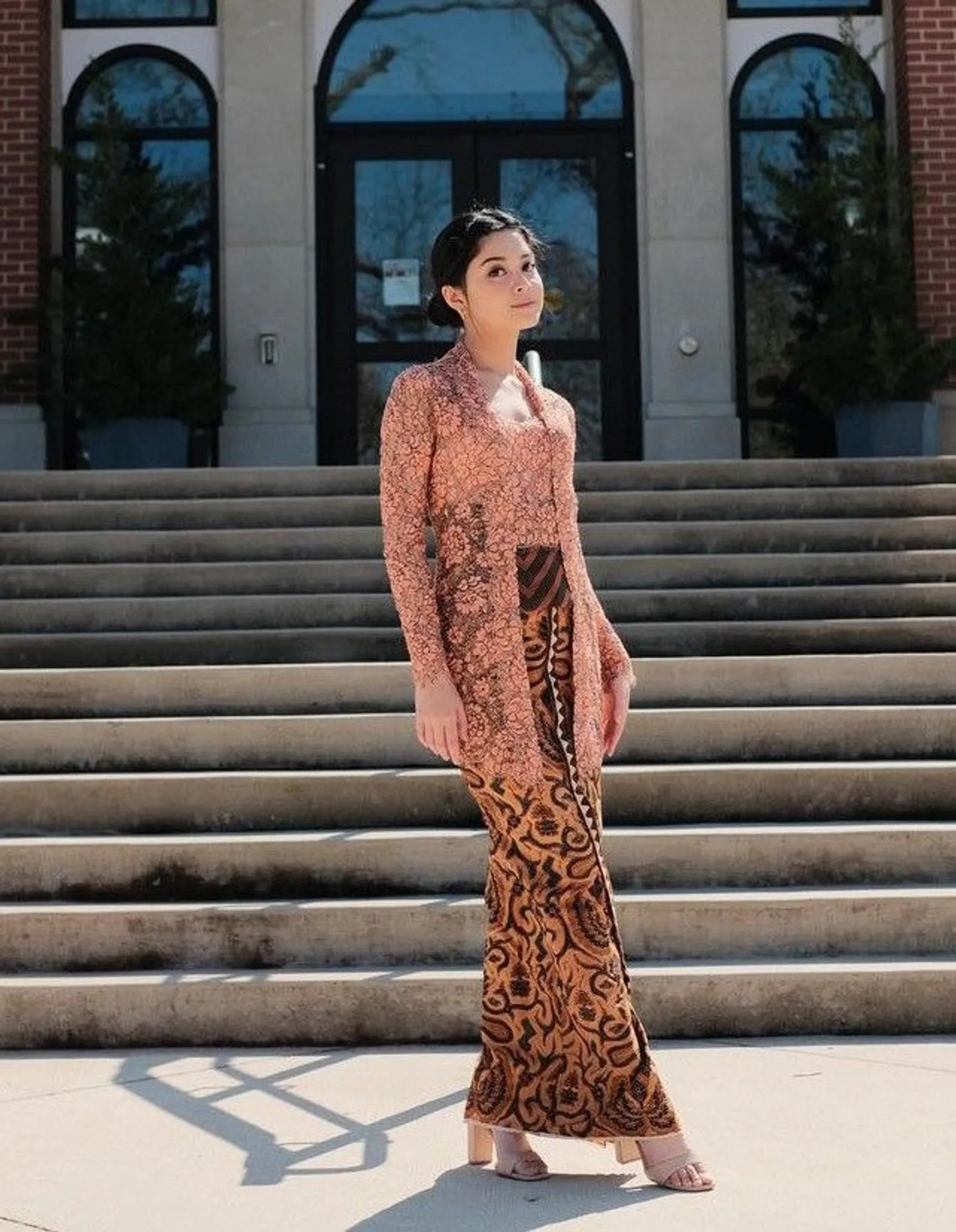 10 Model Kebaya Simple Modern untuk Pesta Pernikahan