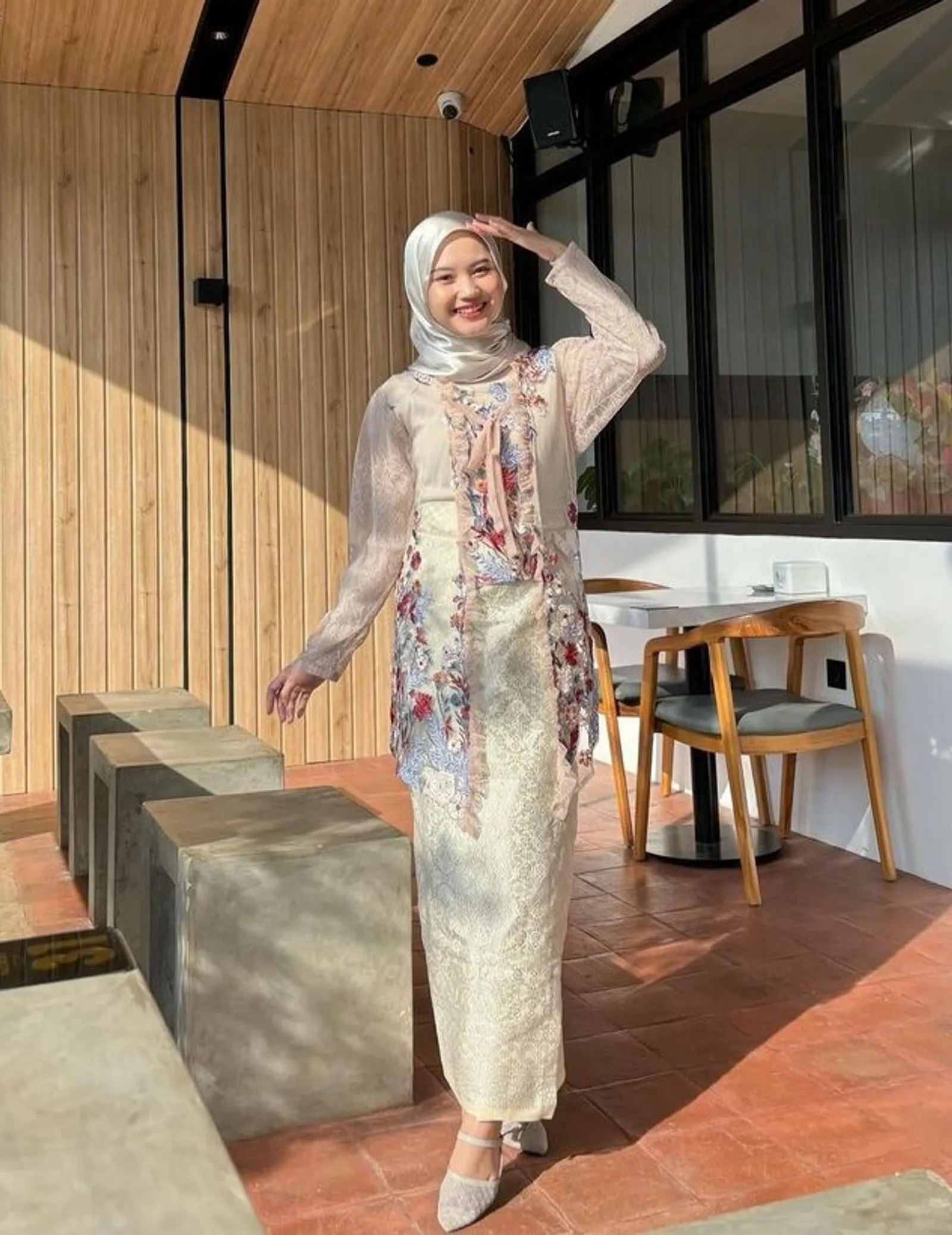 10 Model Kebaya Simple Modern untuk Pesta Pernikahan