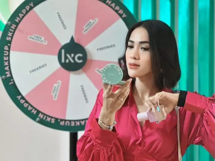 8 Potret Artis yang Hadir di BFA Jakarta Hari Pertama