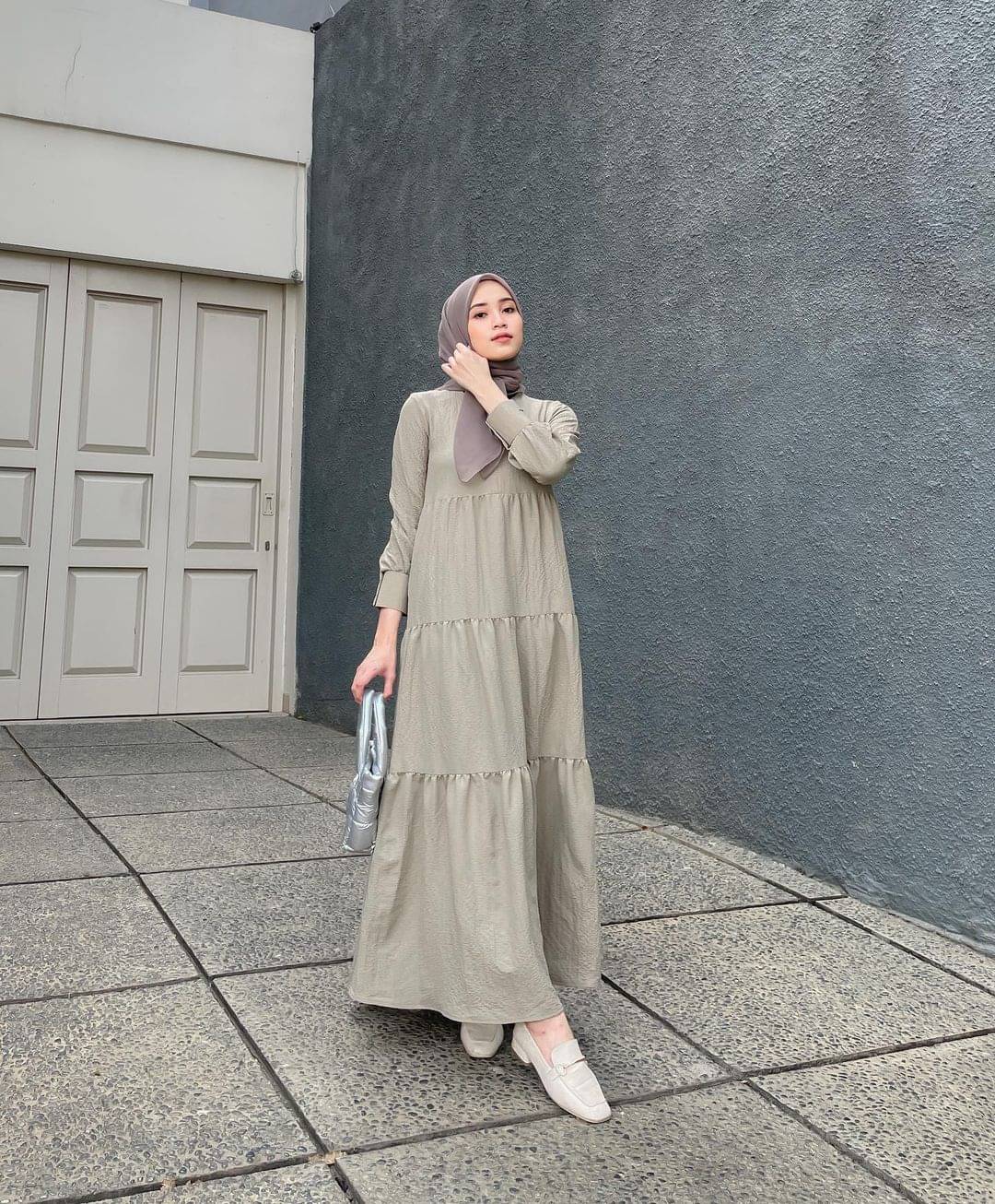 Warna Jilbab Yang Cocok Dengan Baju Sage Green