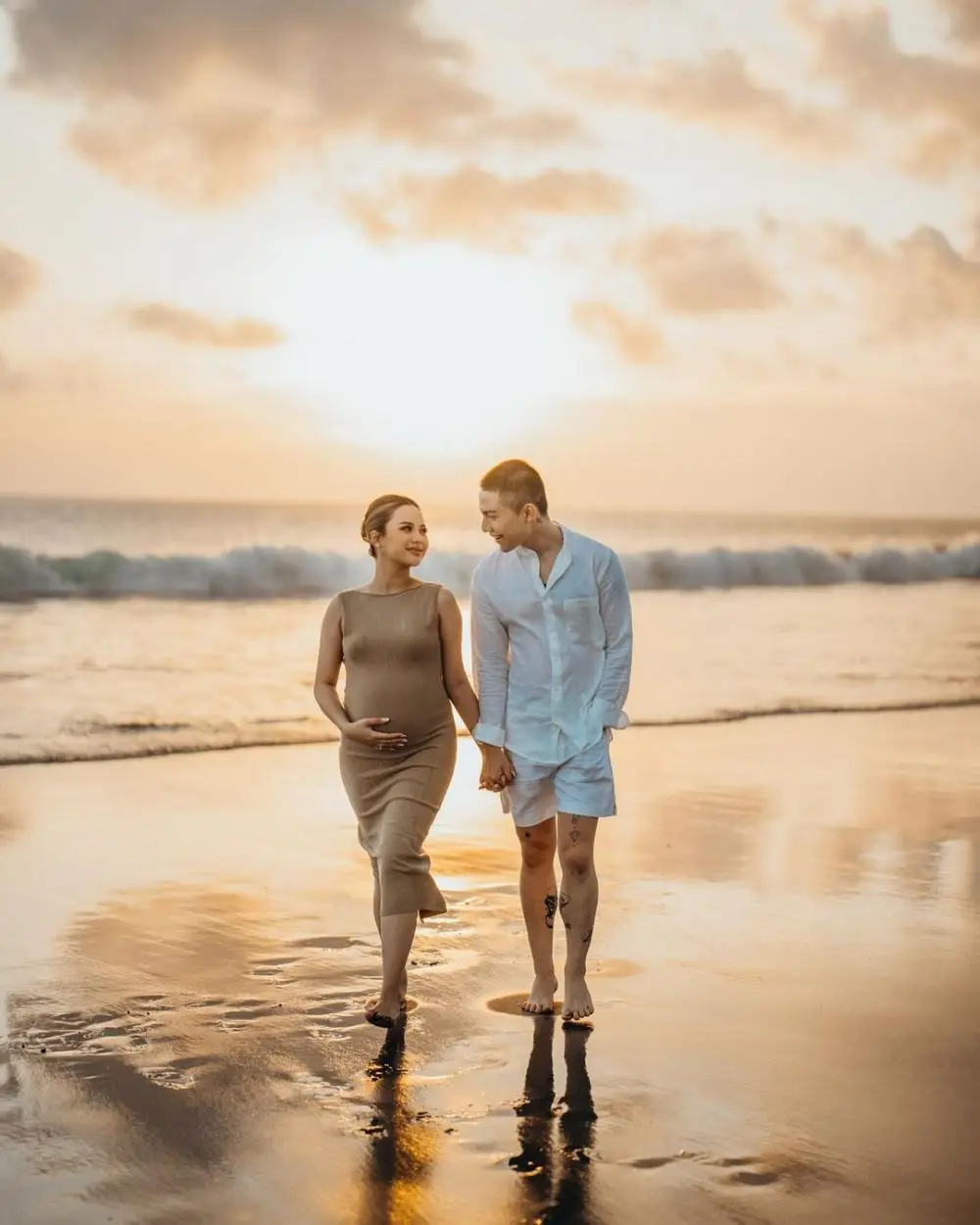 So Sweet! 5 Potret Maternity Shoot Anggi Marito dan Kenji Ganessha