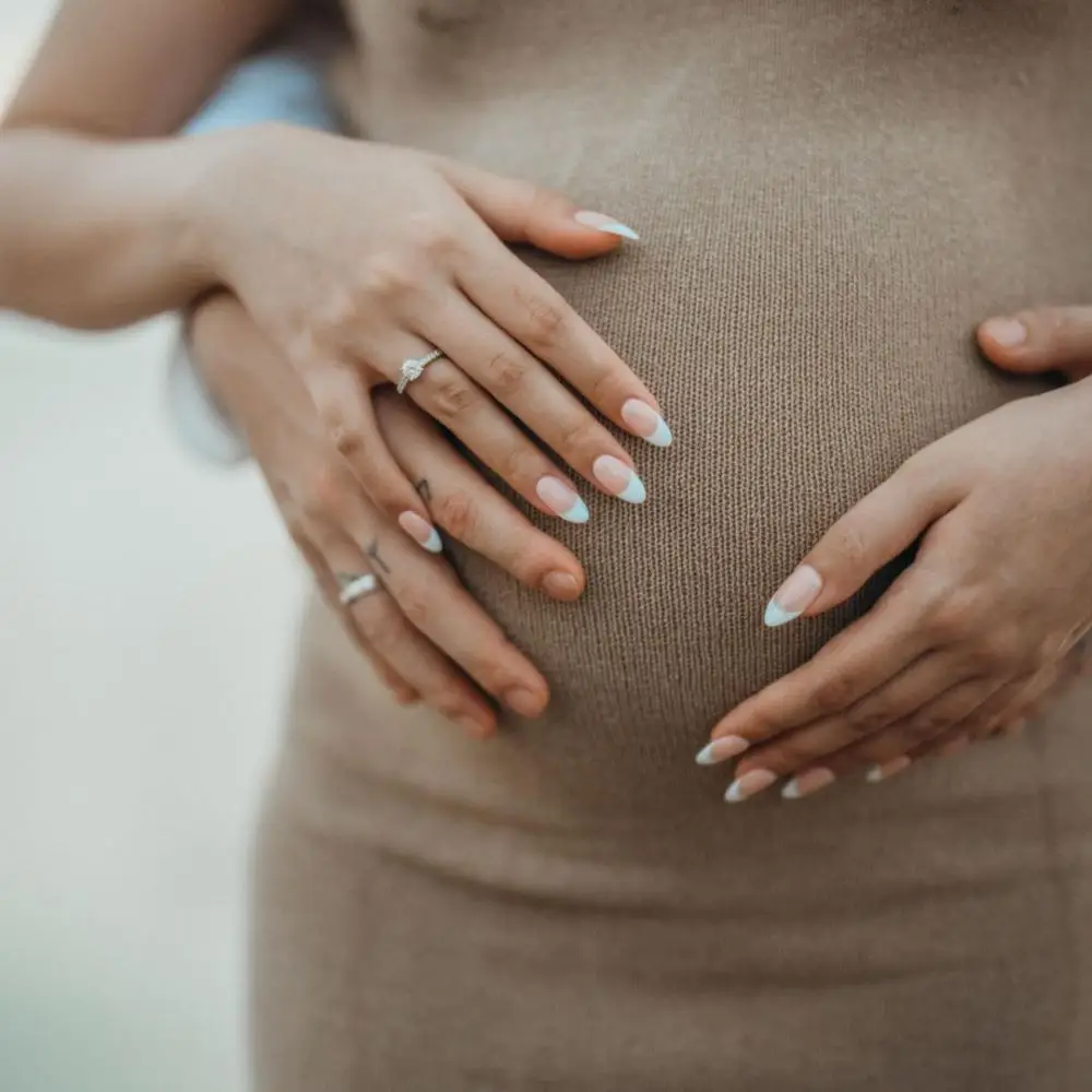 So Sweet! 5 Potret Maternity Shoot Anggi Marito dan Kenji Ganessha