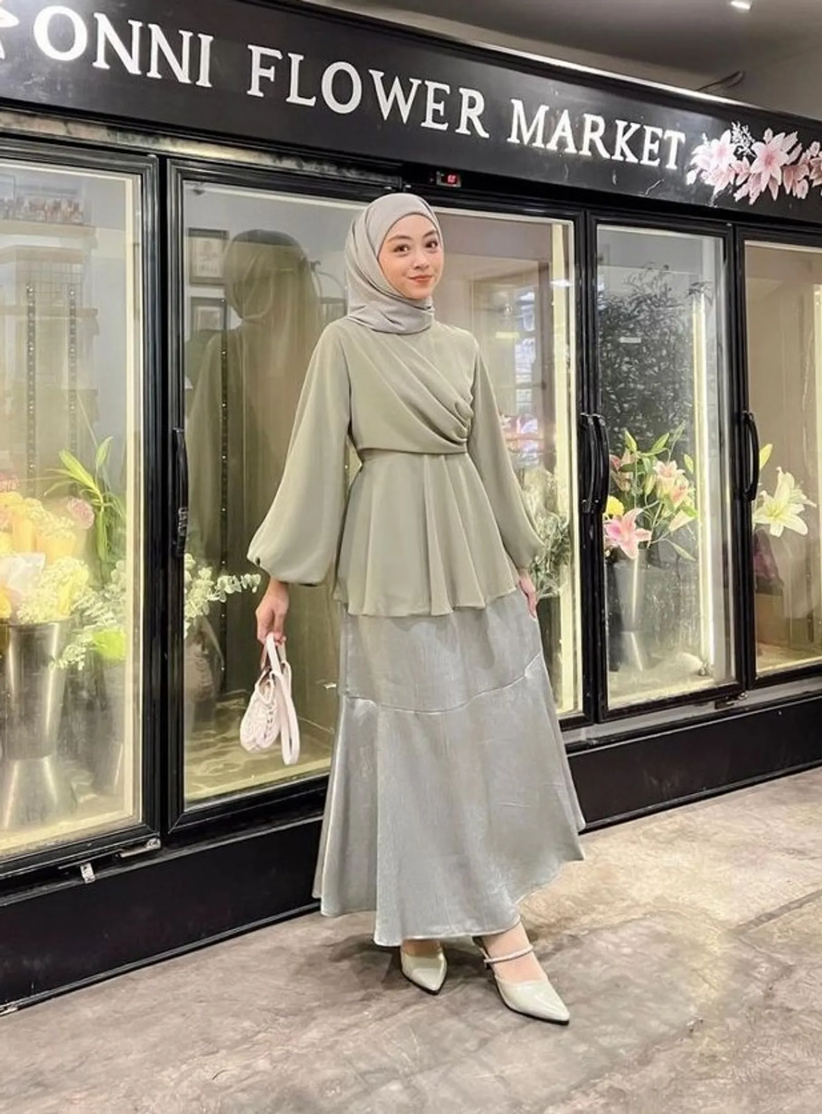 Baju Warna Sage Green Cocok dengan Jilbab Warna Apa? Ini Pilihannya