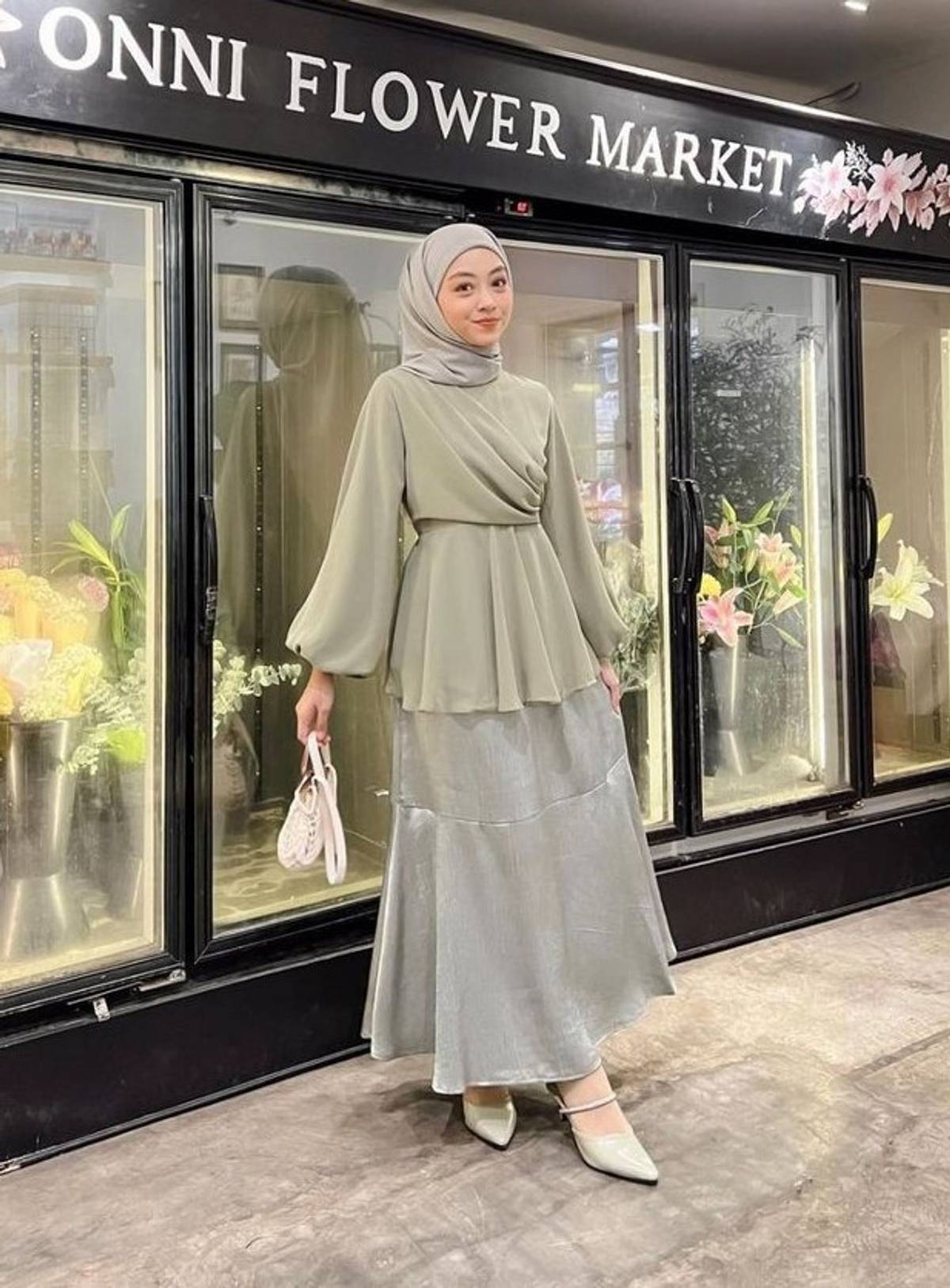 Baju Warna Sage Green Cocok dengan Jilbab Warna Apa?