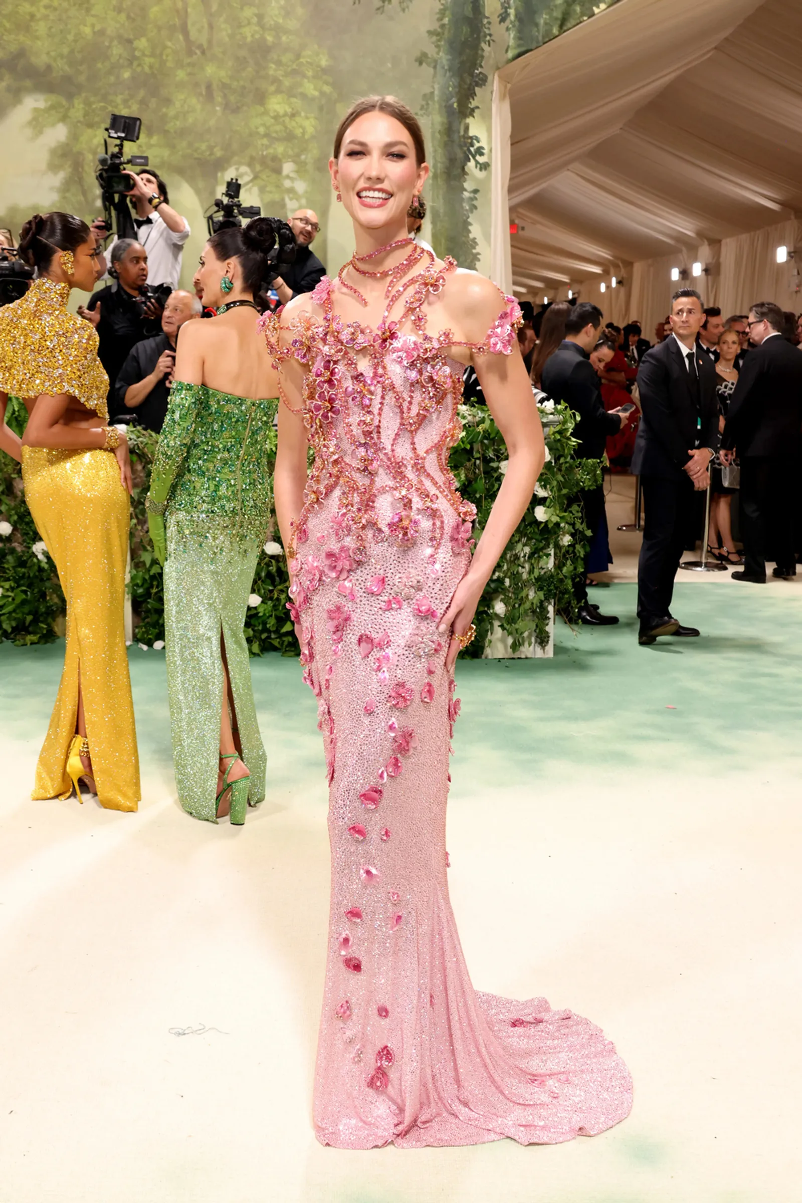 Deretan Kostum Terunik Para Seleb di Met Gala 2024