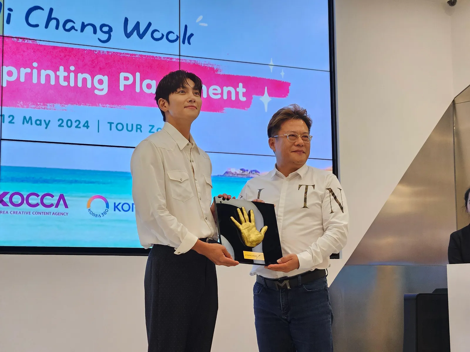 Gegap Gempita Kehadiran Ji Chang Wook Fansign di KOREA 360' Jakarta