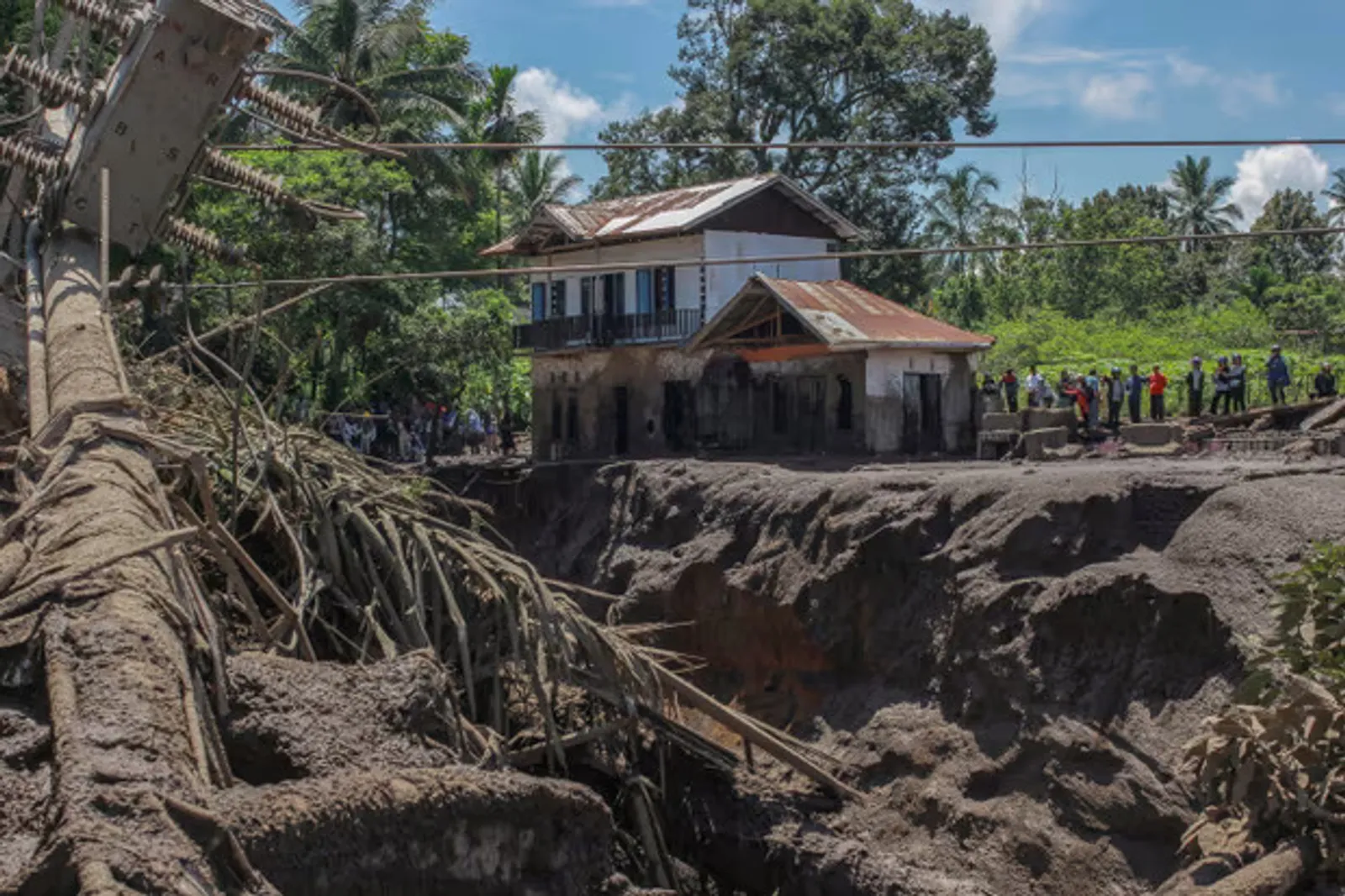 Apa Penyebab Banjir Lahar Dingin yang Melanda Sumatera Barat?