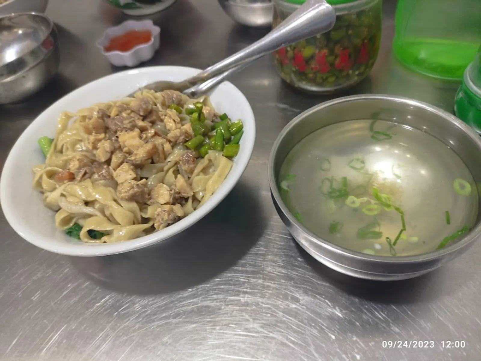 Bikin Nagih, 10 Rekomendasi Kedai Mie Ayam di Sunter, Jakarta Utara