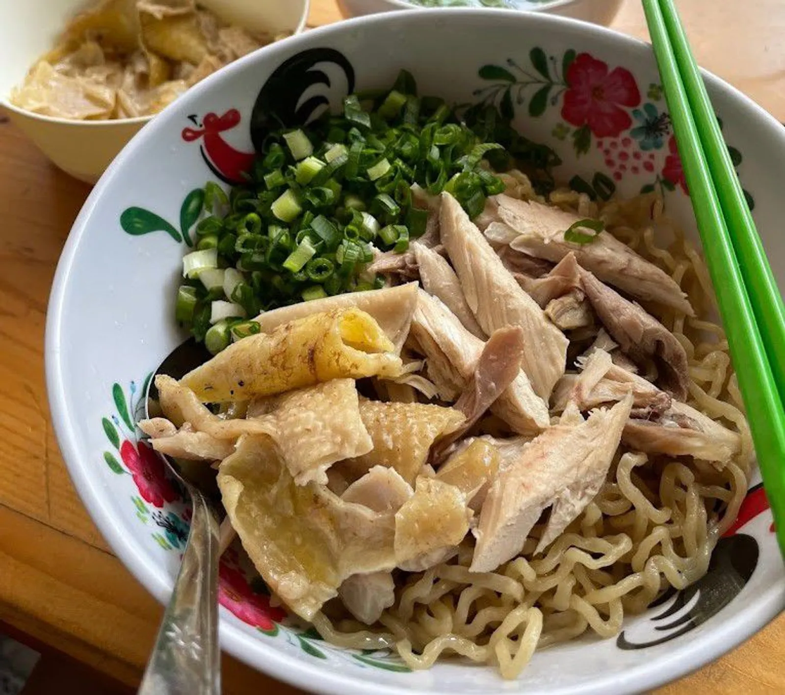 Bikin Nagih, 10 Rekomendasi Kedai Mie Ayam di Sunter, Jakarta Utara