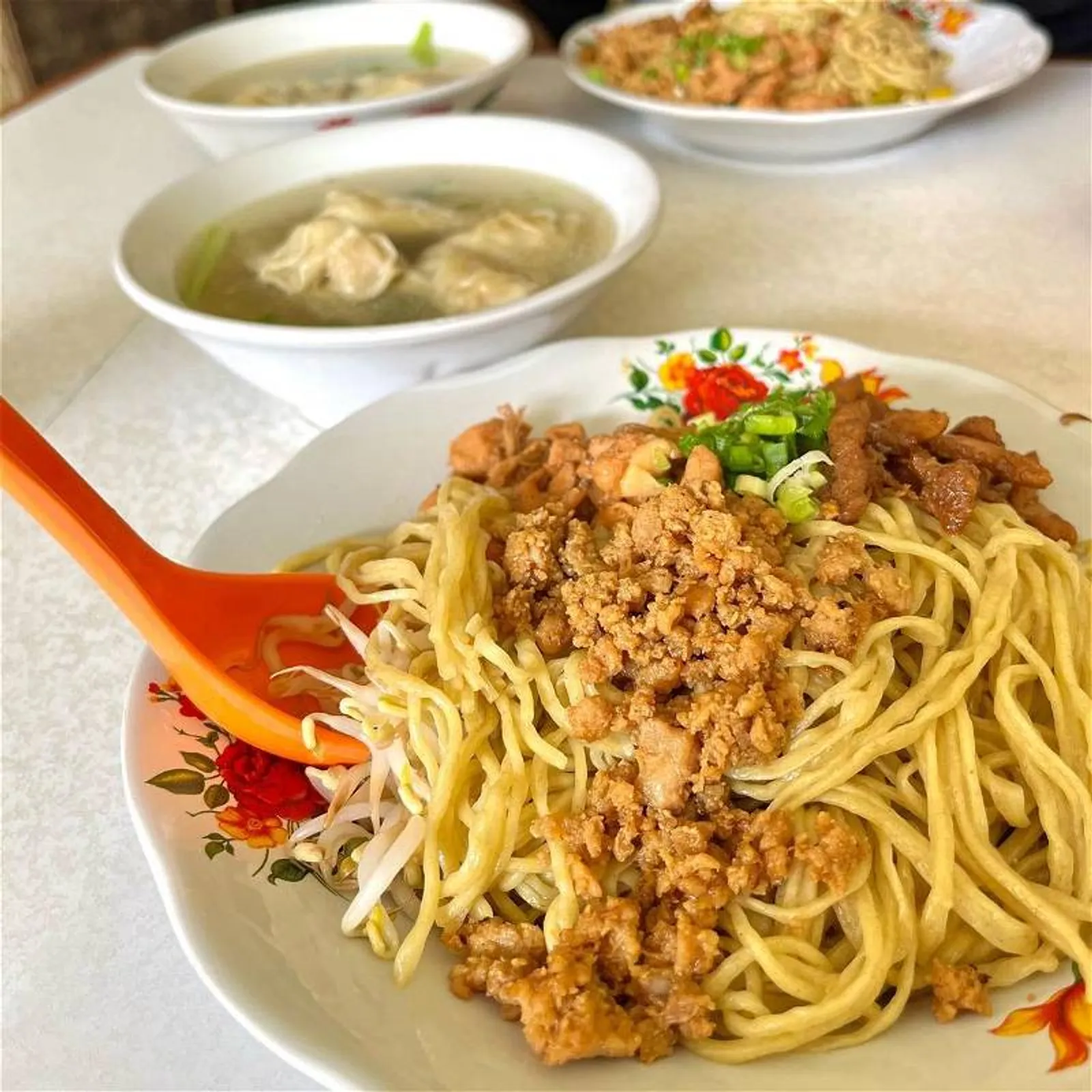 Bikin Nagih, 10 Rekomendasi Kedai Mie Ayam di Sunter, Jakarta Utara