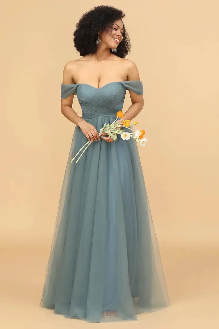 7 Model Baju Bridesmaid Berbagai Bahan yang Elegan dan Stylish