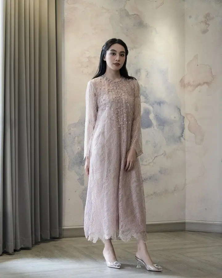 7 Model Baju Bridesmaid Berbagai Bahan yang Elegan dan Stylish