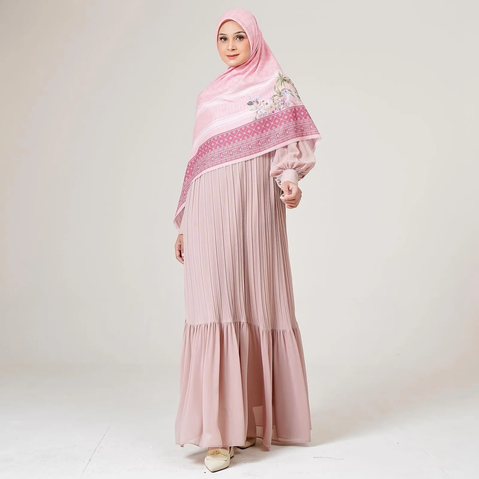 8 Model Baju Gamis yang Lagi Trend Sekarang, Anggun!