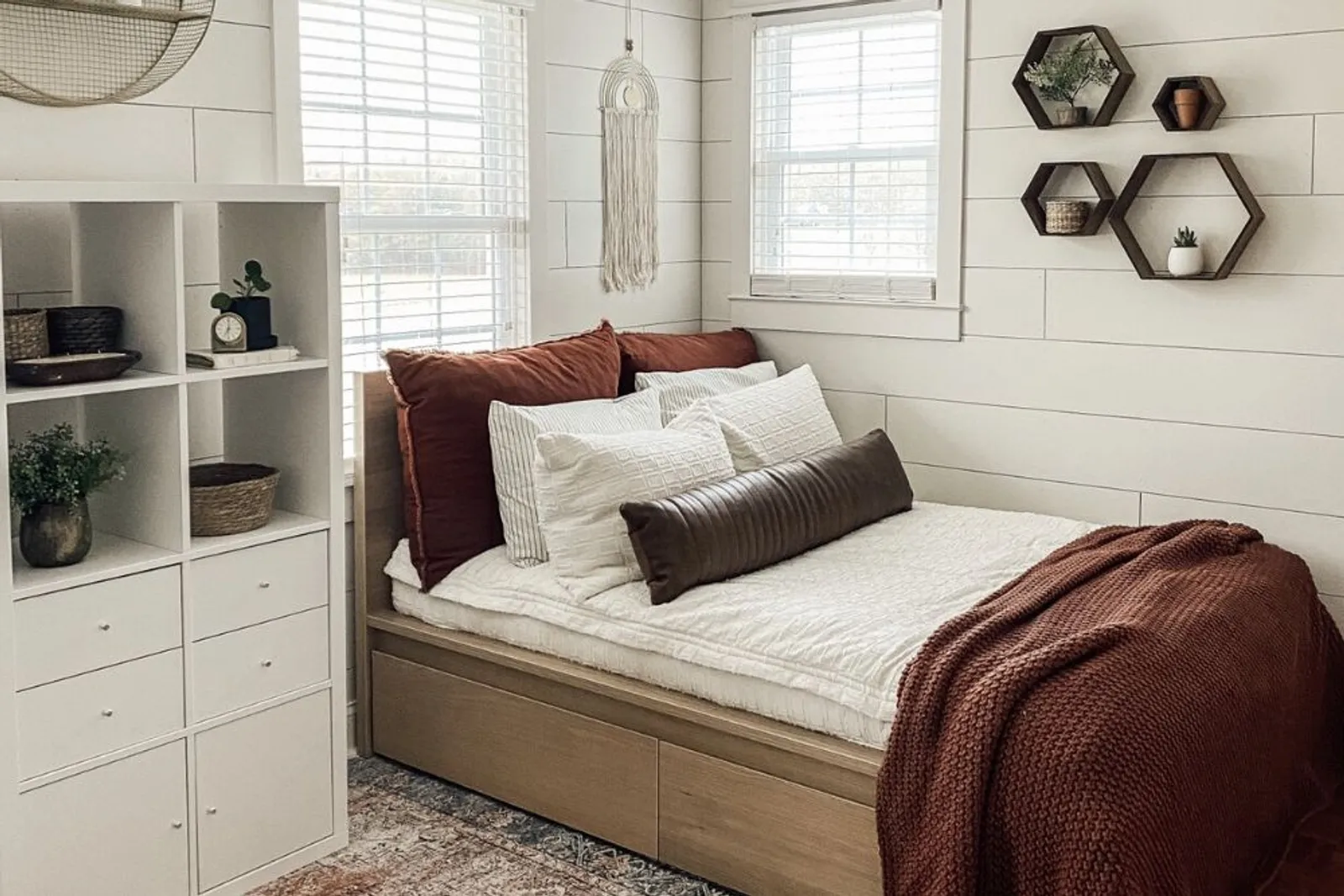 20 Desain Kamar Tidur Remaja yang Minimalis dan Modern