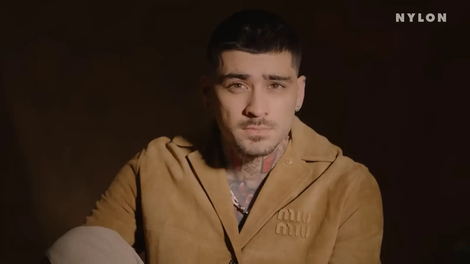 Putus dari Gigi, Zayn Malik Curhat Dikira Penipu Saat Main Dating App