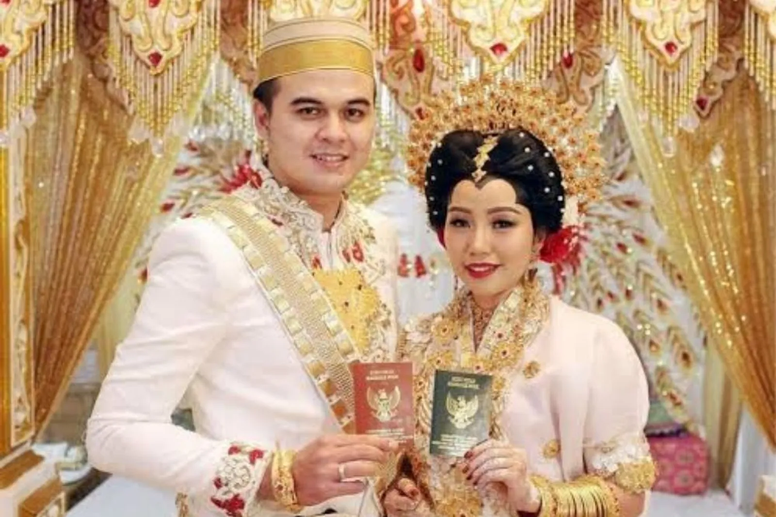 Kental Nuansa Tradisional, Ini 10 Artis yang Menikah dengan Adat Bugis