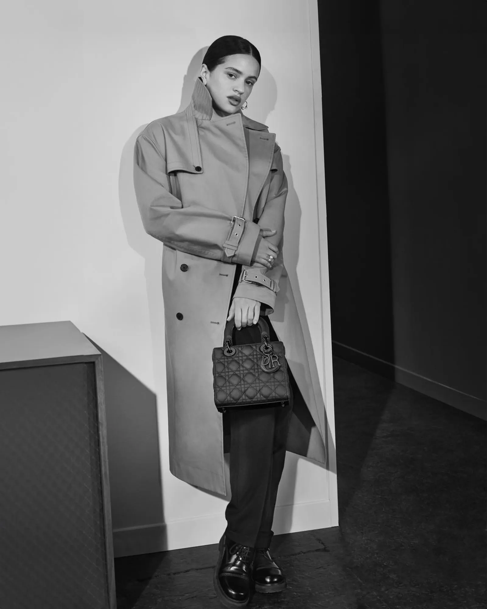 Rosalía Resmi menjadi Global Ambassador Terbaru Dior