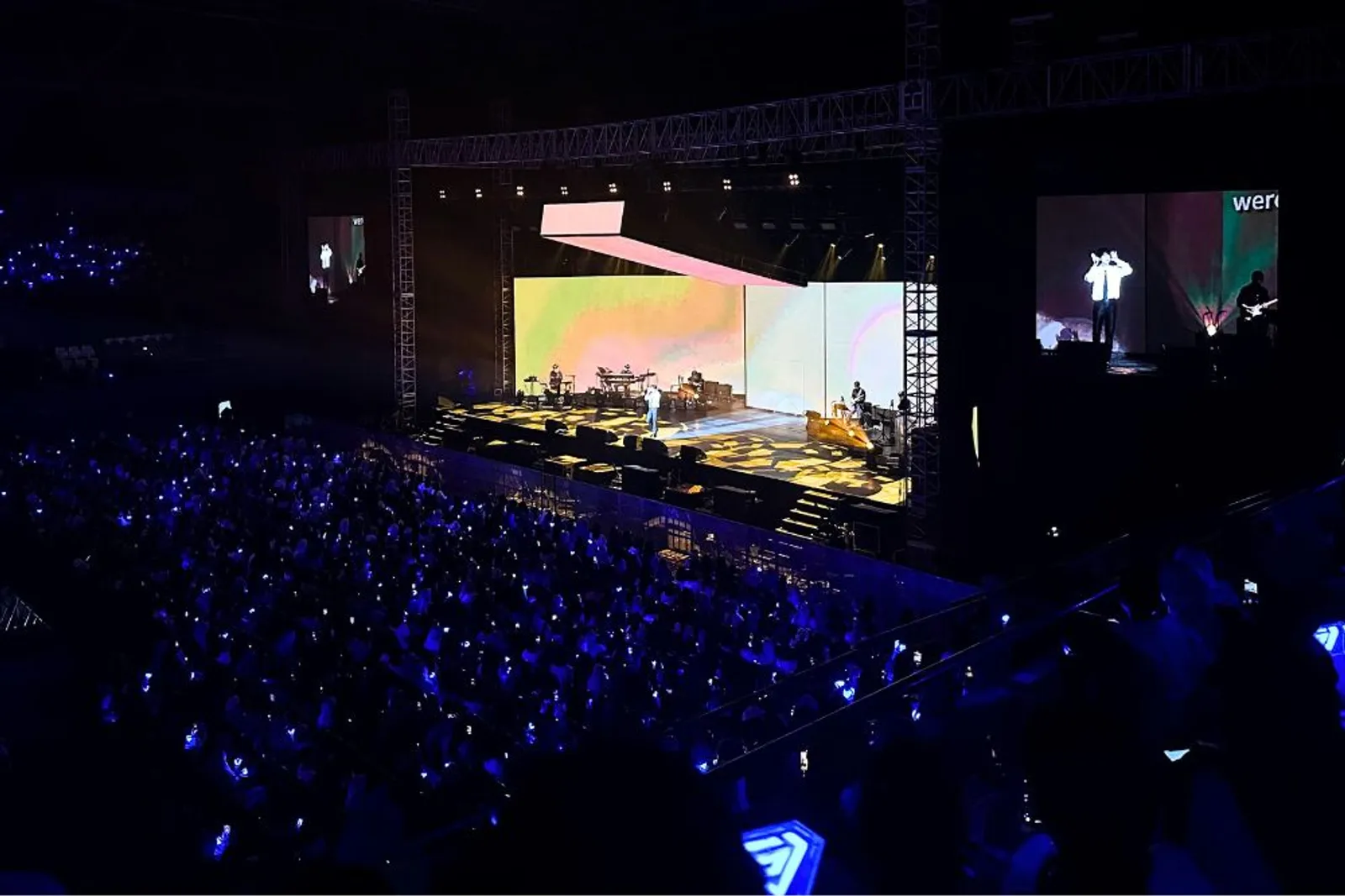 Konser Perdana Kyuhyun: Dibuat Terharu Sampai Lihat Secara Dekat