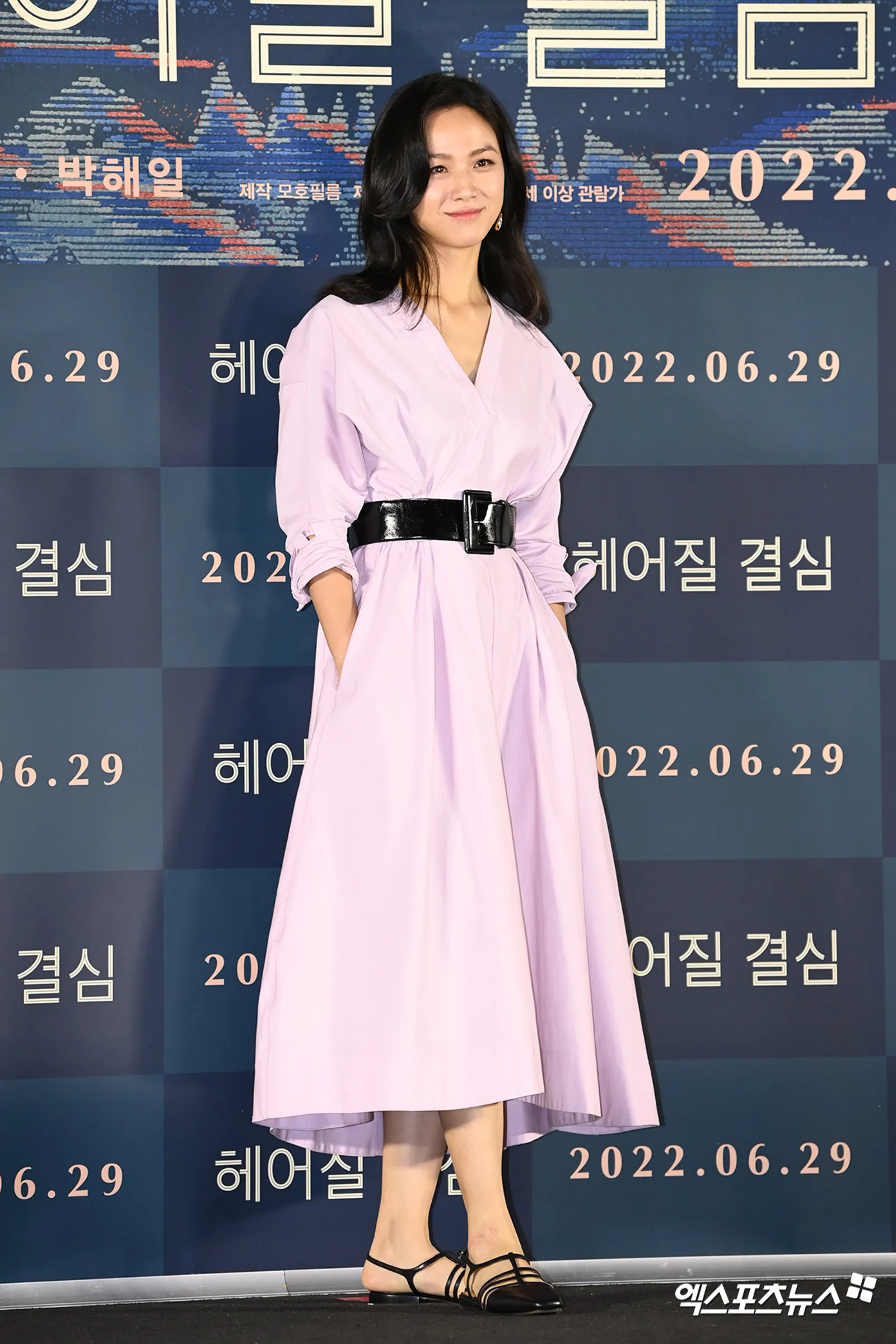 7 Gaya Elegan Tang Wei, Pemeran Istri Gong Yoo di Film 'Wonderland'