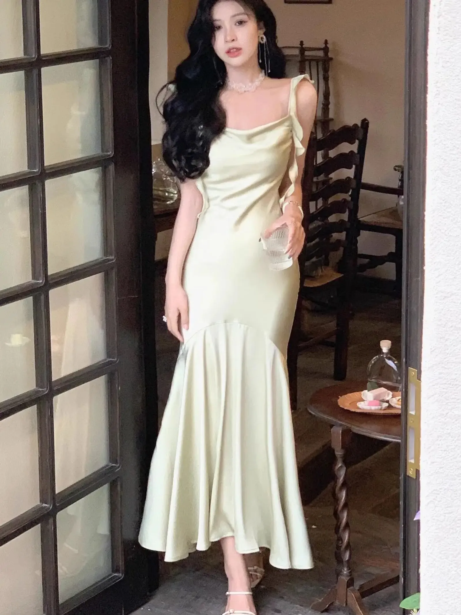 Inspirasi Model Baju Bridesmaid Duyung yang Modis dan Elegan