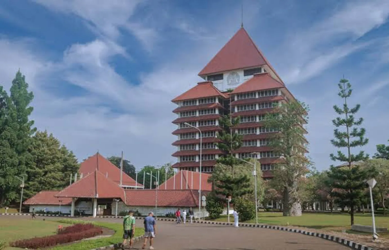 10 Universitas Tertua di Indonesia, Ada yang Berumur Lebih dari 1 Abad