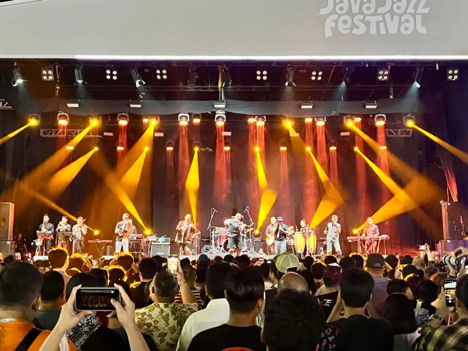 Berleha-leha di Hari Terakhir BNI Java Jazz Festival 2024