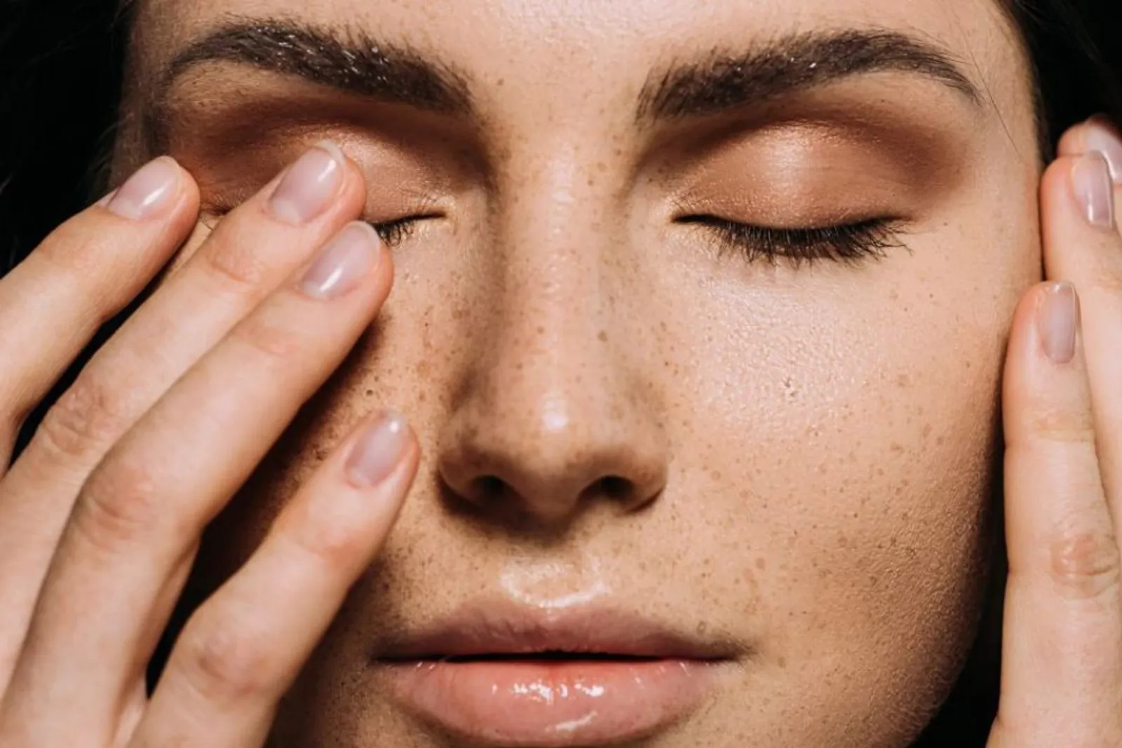 Skin Prep: Langkah Awal Makeup Flawless dan Tahan Lama