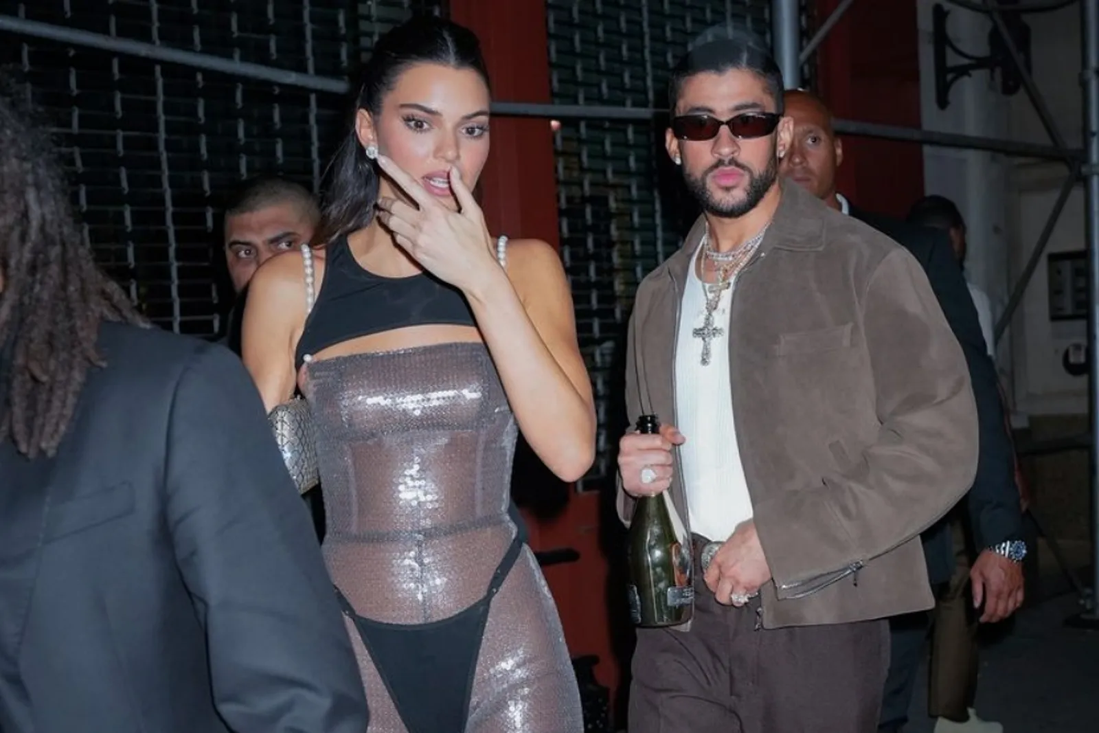 Diduga Balikan, Begini Perjalanan Cinta Kendall Jenner dan Bad Bunny