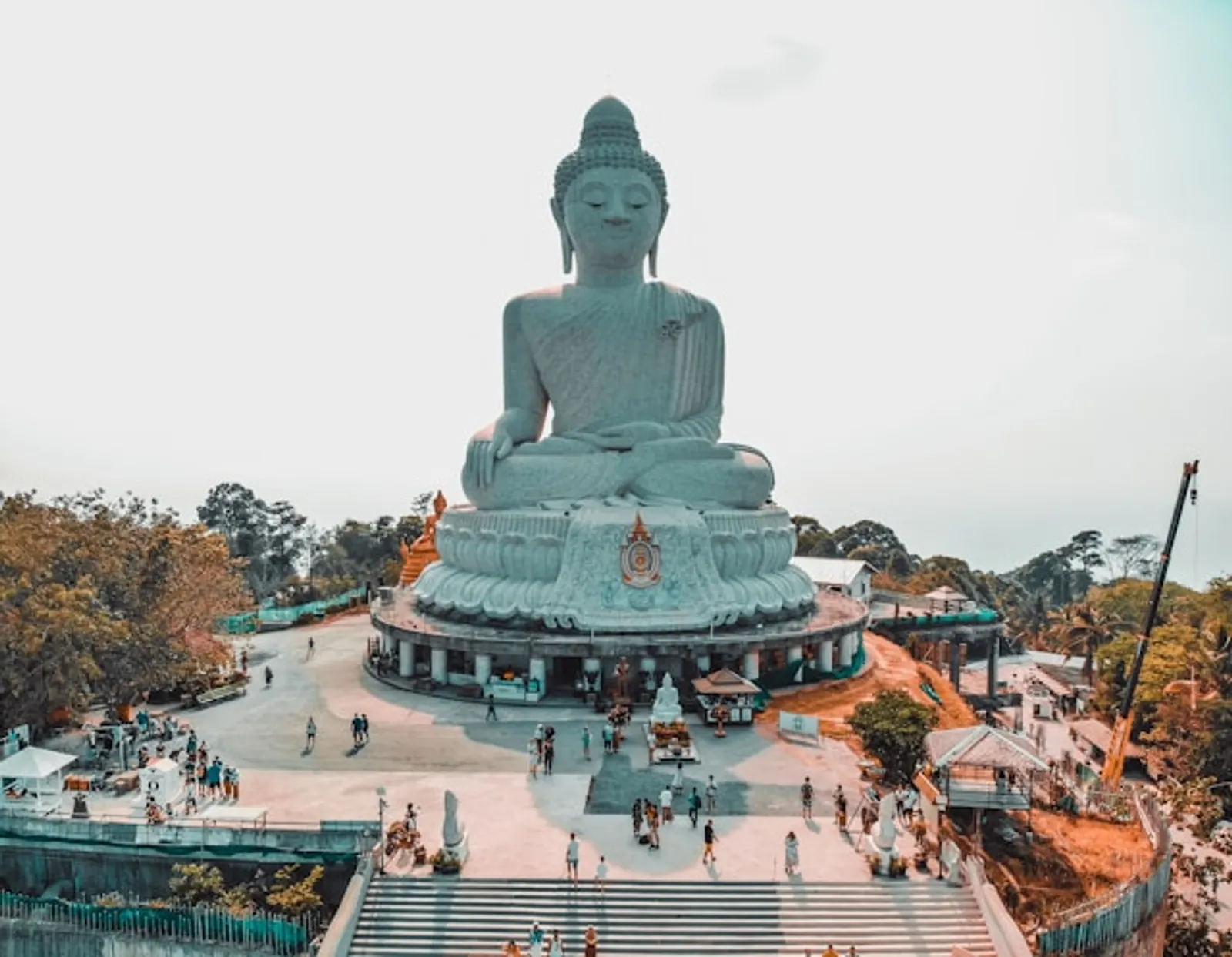 9 Etika Mengunjungi Kuil di Thailand, Tidak Boleh Sembarang Memotret!