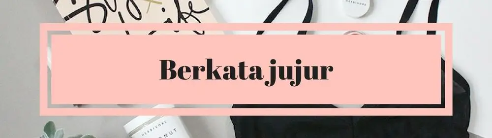 Meski Malu-Malu, 5 Cara Ini Bikin Kamu Terlihat Seksi di Atas Ranjang