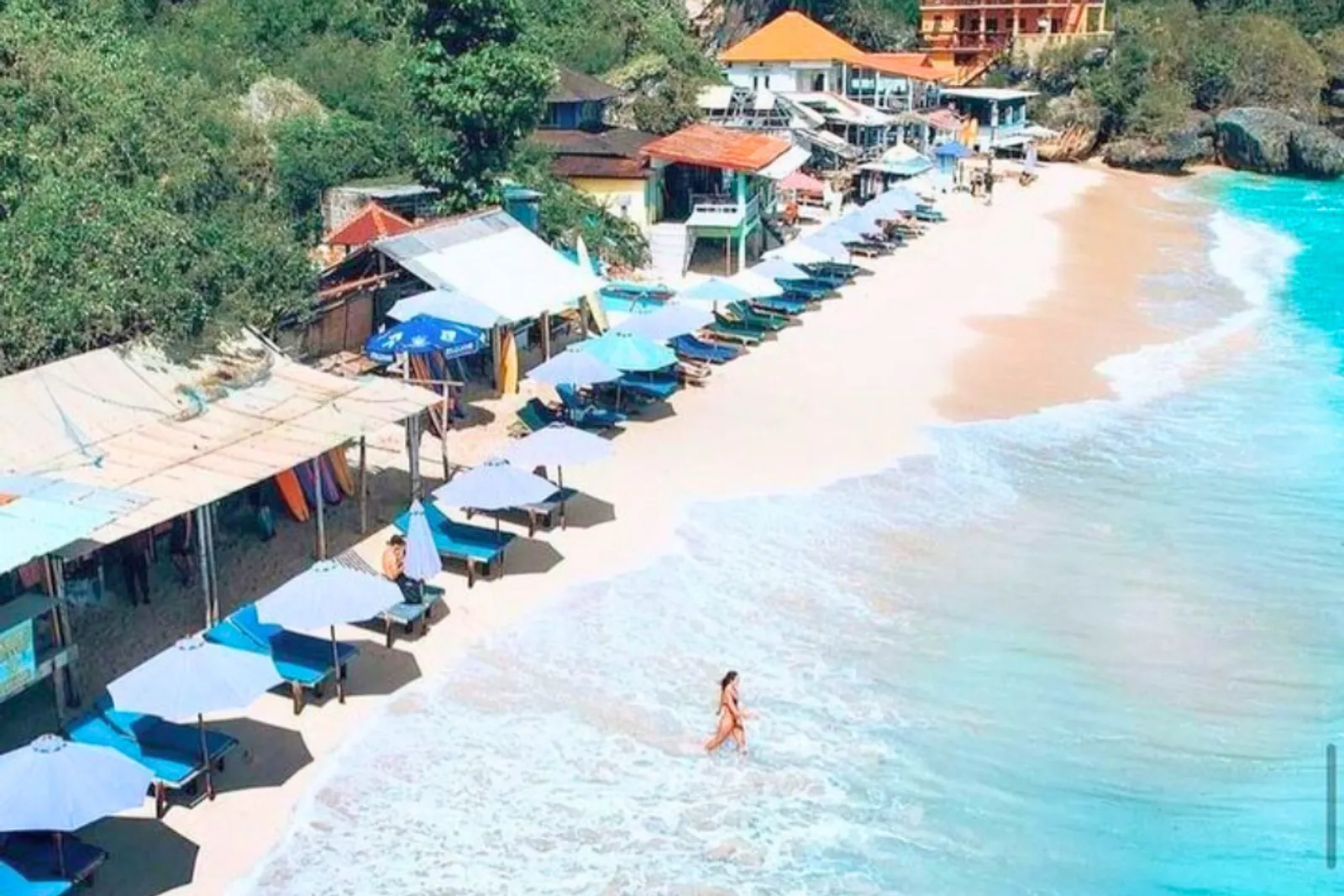 Pantai Balangan, Bali: Lokasi, Rute Wisata, & Aktivitas Seru