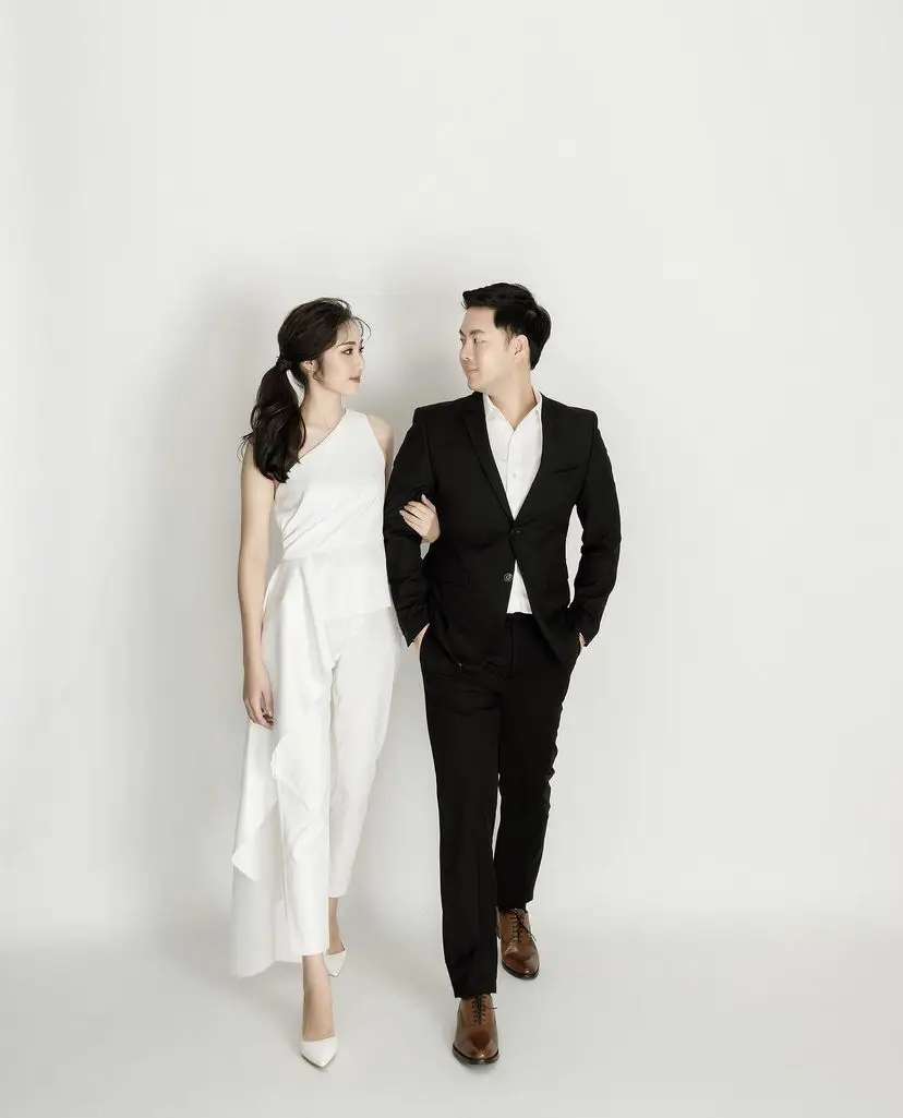 7 Ide Outfit buat Foto Studio Couple Makin Seru!