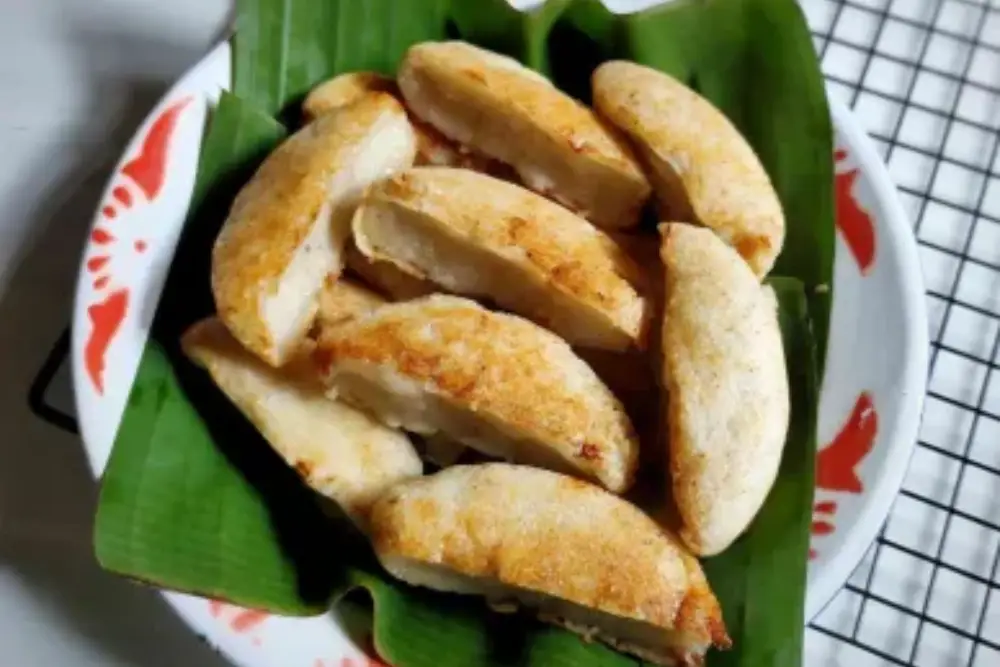 10 Resep Kue Pancong yang Lembut dan Manis, Mudah Dibuat!