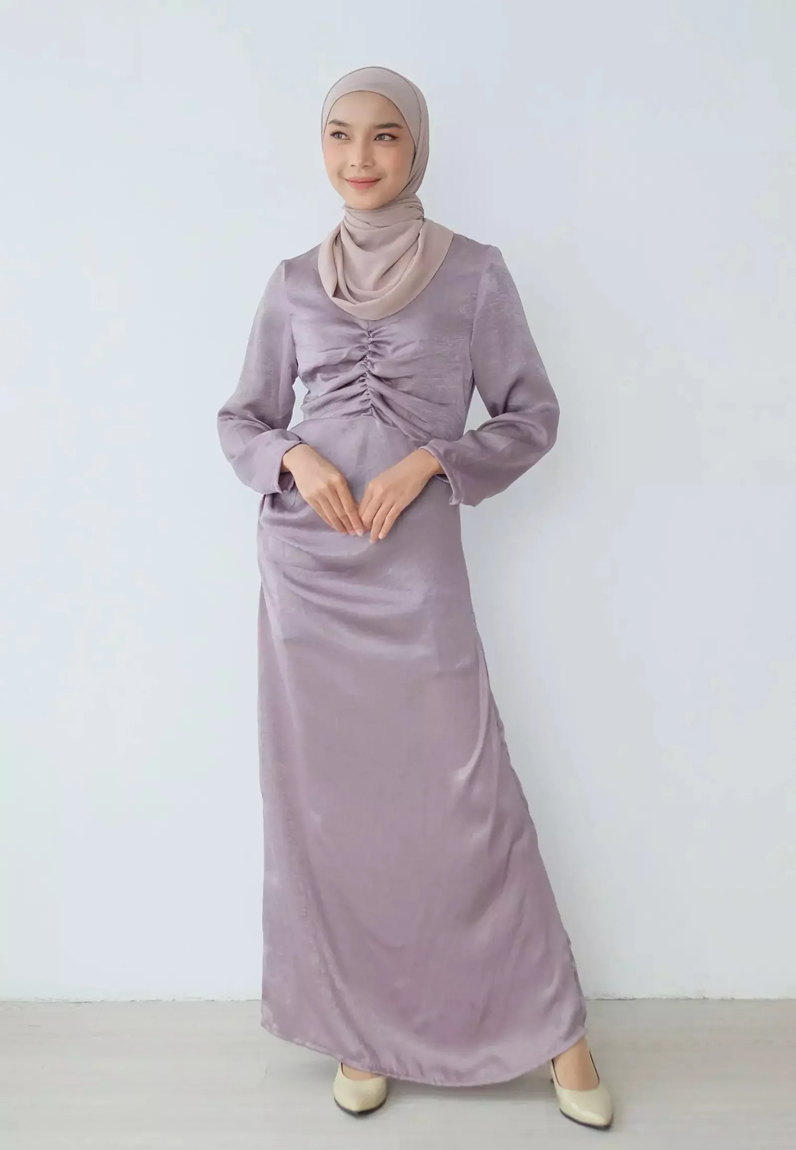 Baju Warna Taro Cocok dengan Jilbab Warna Apa? Ini Rekomendasinya!