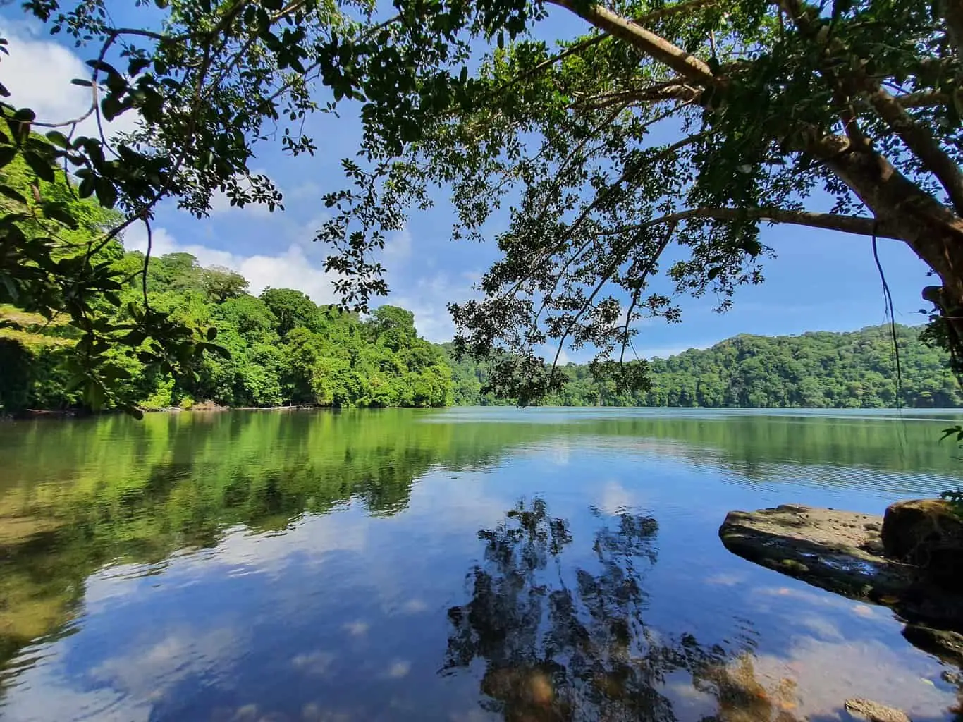 10 Wisata Hits di Gresik yang Wajib Kamu Kunjungi, Ada Bukit dan Pulau