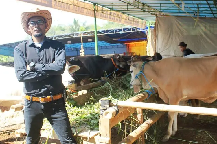 5 Trik Unik Jualan Kurban Menjelang Iduladha, Ada Kambing Berbusana?!