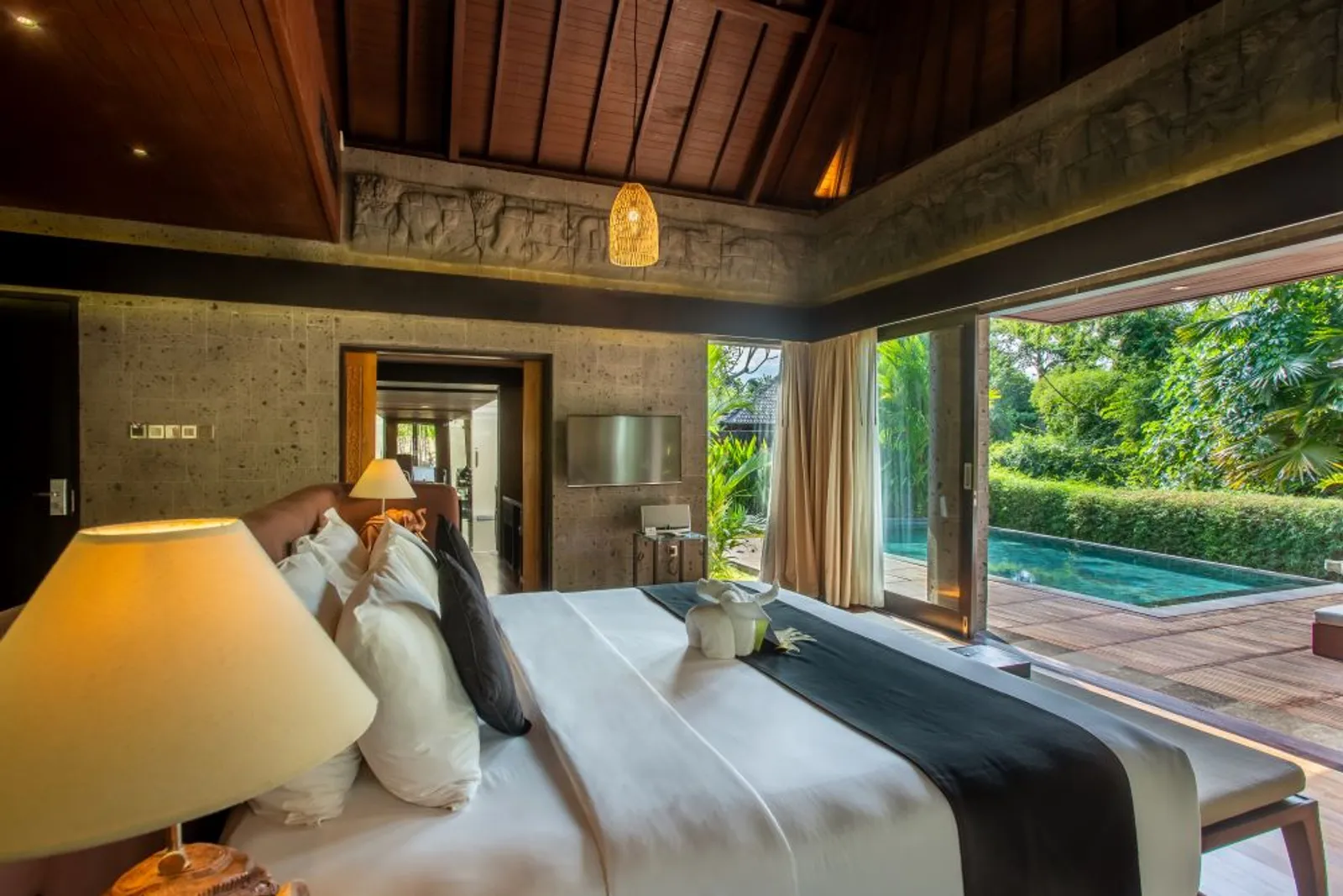 Berlabuh di Keteduhan Sanctoo Suites & Villas, Bali