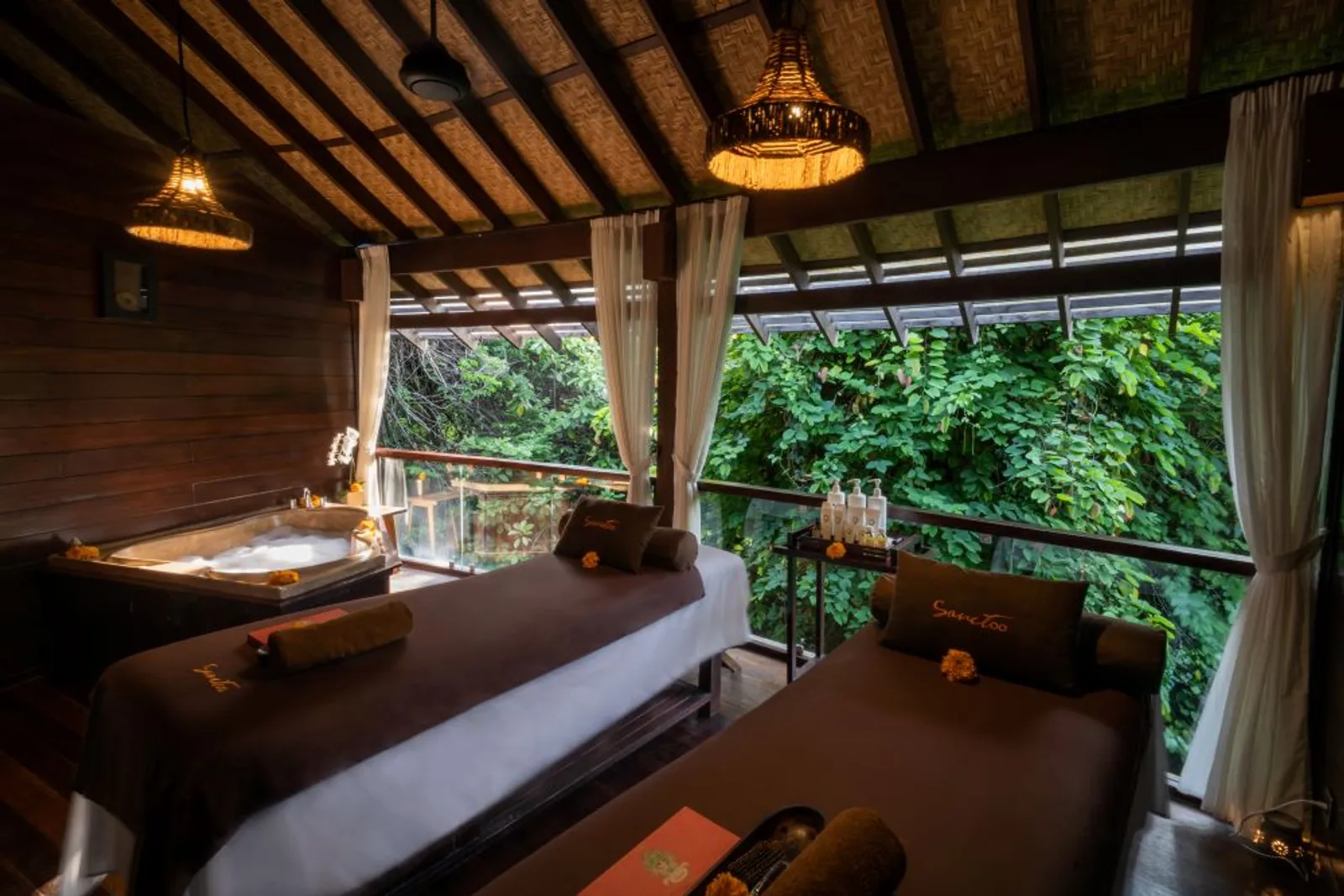 Berlabuh di Keteduhan Sanctoo Suites & Villas, Bali