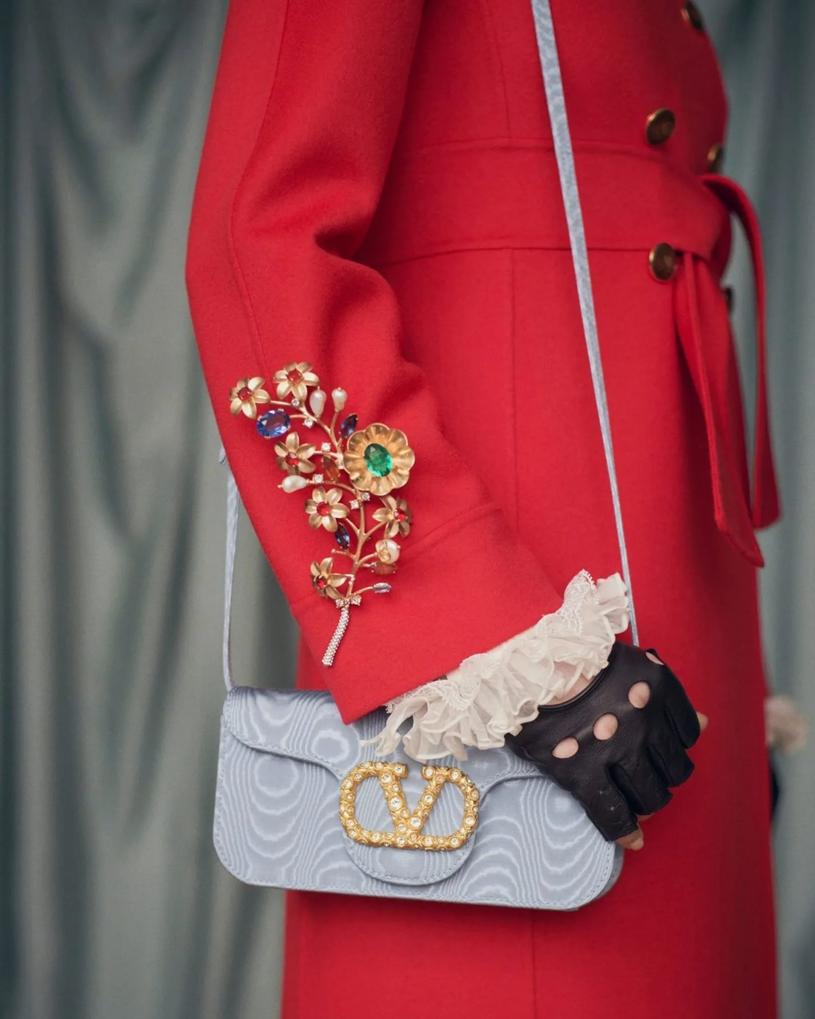 Pro - Kontra Koleksi Debut Alessandro Michele untuk Valentino